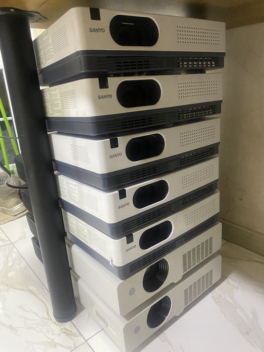 Продам проекторы Sanio, Panasonic, Optoma.