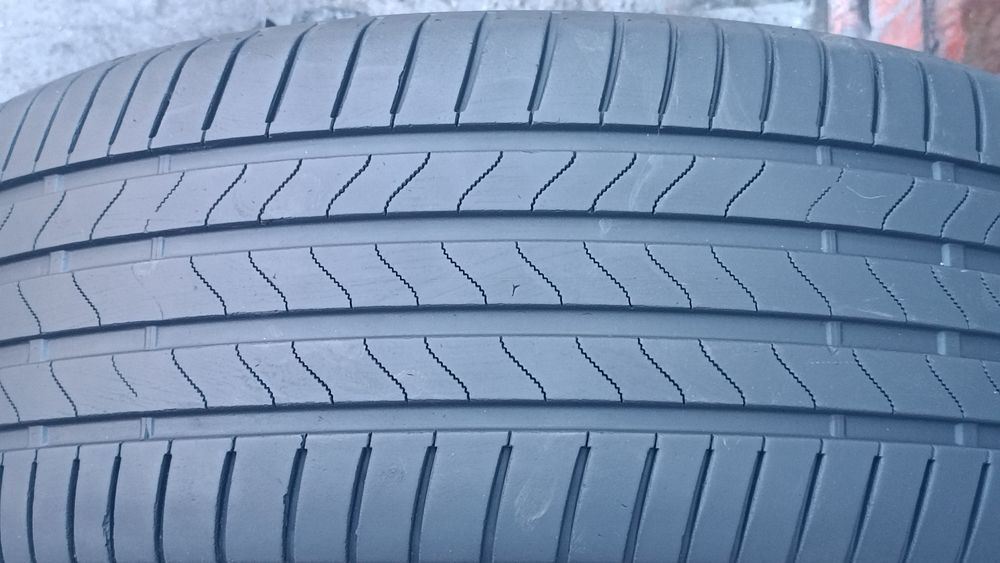 235/55/20 Bridgestone Дот 3724