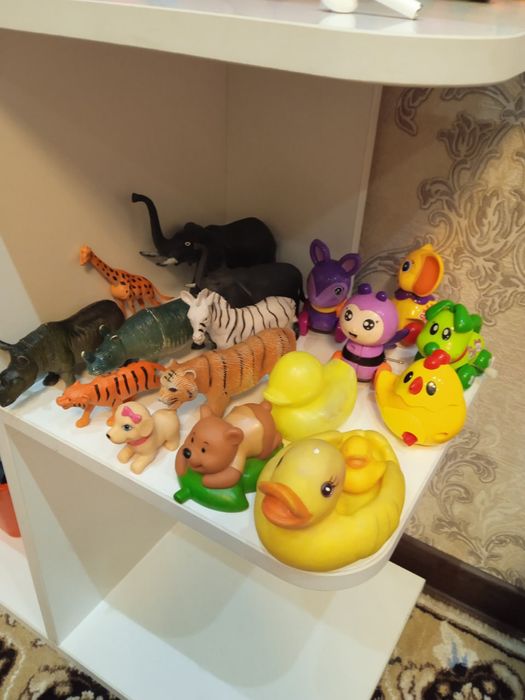 Набор детских зверюшек б/у