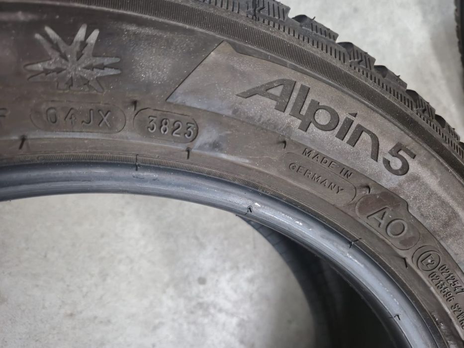4 anvelope iarna Michelin 215 55 17 stare buna