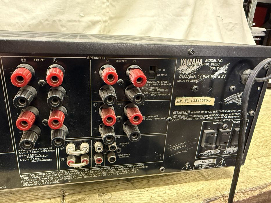 Yamaha RX-V850 resiver