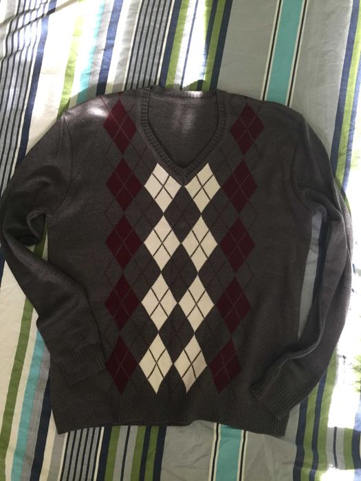 Ученическа униформа МГ Варна Математическа гимназия