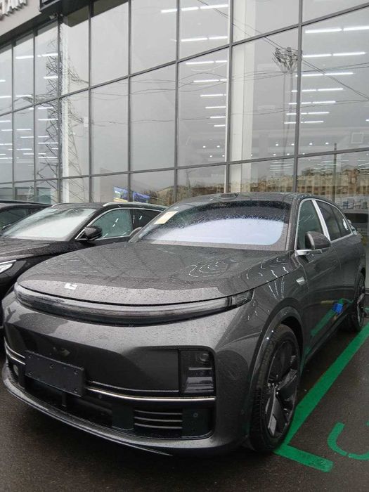 Hybrid Li 7 Ultra 1-2 позиция есть в наличии гарантия 3 года Li Auto