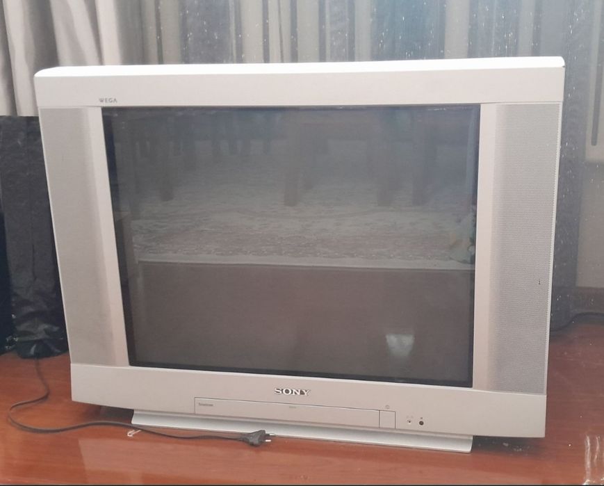 Продам телевизор sony
