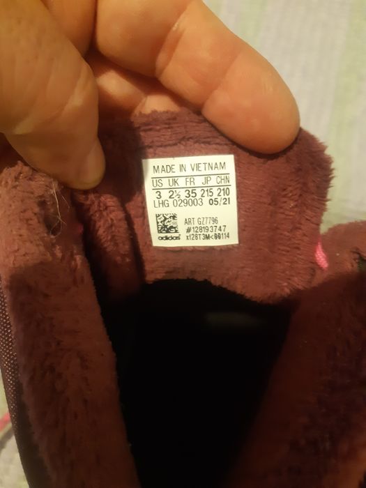 Ghete ADIDAS pt. fete