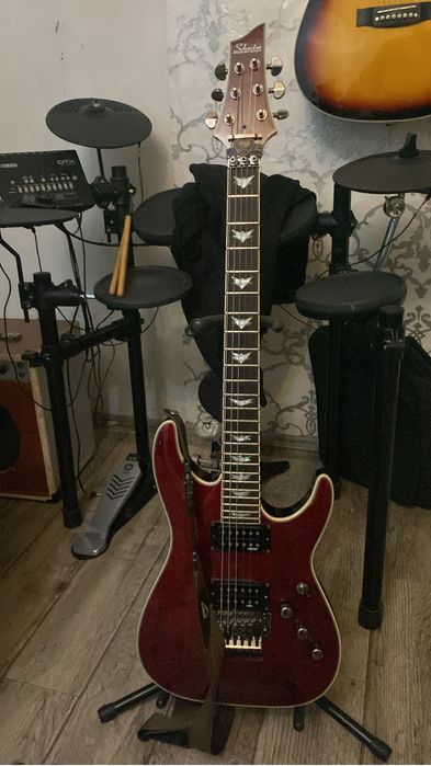 Продам электрогитару