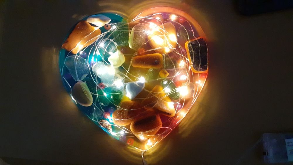 Inima luminoasa din rasina