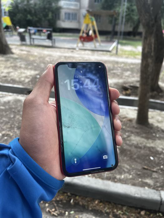 iPhone 11 64гб