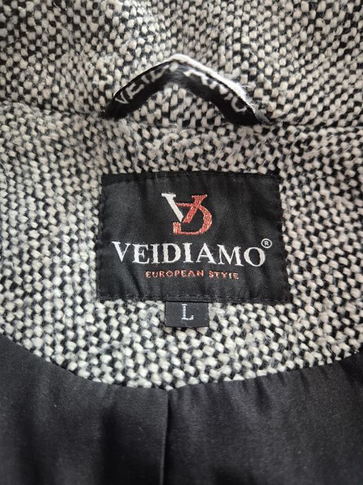 Продам пальто размер L