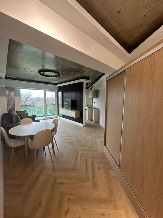 Inchiriez apartament in Moara de Vant