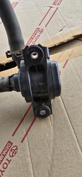Pompă apă auxiliară Toyota/Lexus Hybrid – G9040-33050 – AISIN OEM – RA