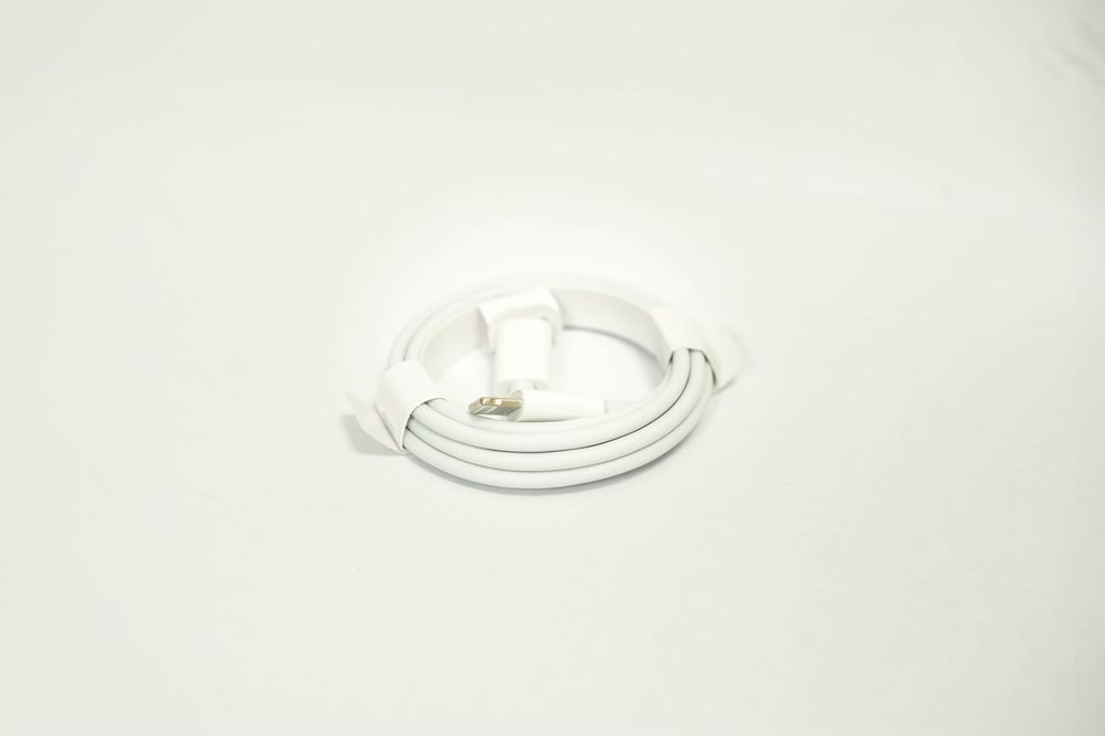 Cablu Lightning pentru iPhone – Încărcare Rapidă și Fiabilă