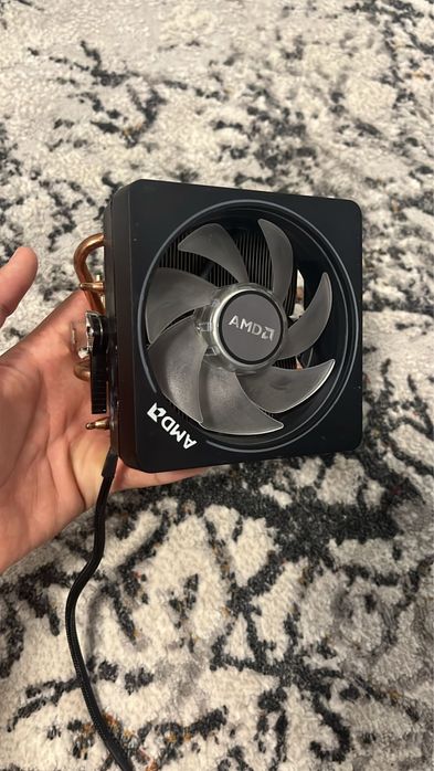 Procesor ryzen 7 2700X  si cooler AMD