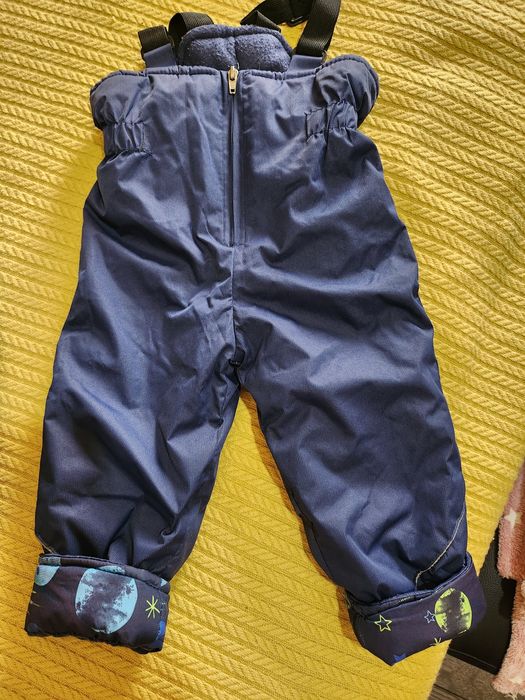 Зимен комплект от яке и гащеризон