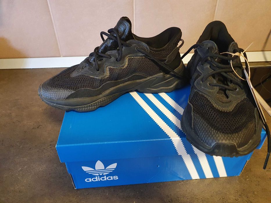 Adidas OZWEEGO дамски