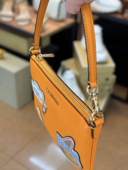 Дамска чанта клъч Michael Kors Jet Set Travel
