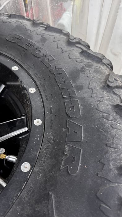 Yokohama Geolandar X-MT 37/13,5/R17