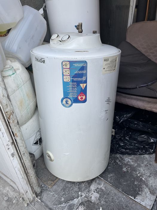 Бойлер Ariston Royal 80.