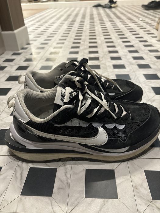 Nike sacai vaporwaffle