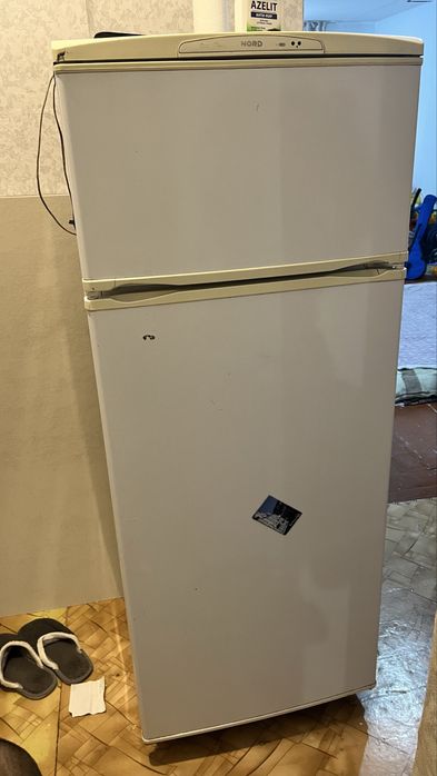 Продаю холодильник
