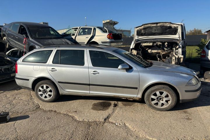 Calculator motor ECU Skoda Octavia a 2-a generatie