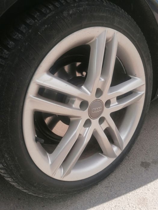 Джанти с гуми. 235/45/18. 5,112.Ауди.