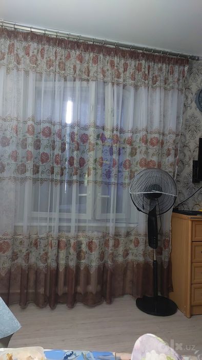 Продаются 8м.занавесок легких  высотой 2,7м для зала  спальни ,балкона
