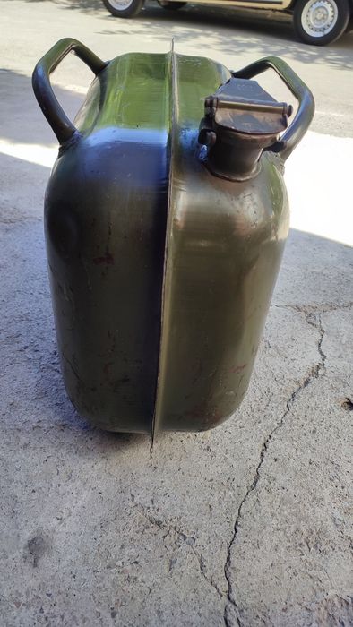 Новая союзная, военная канистра 30- литров.