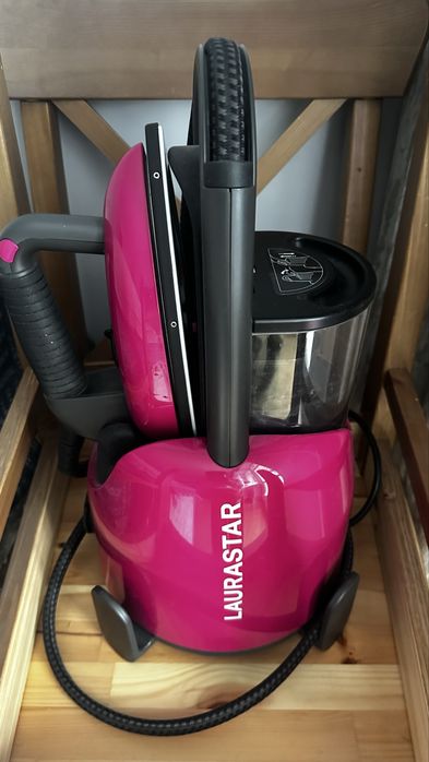 Утюг лаурастар паровой