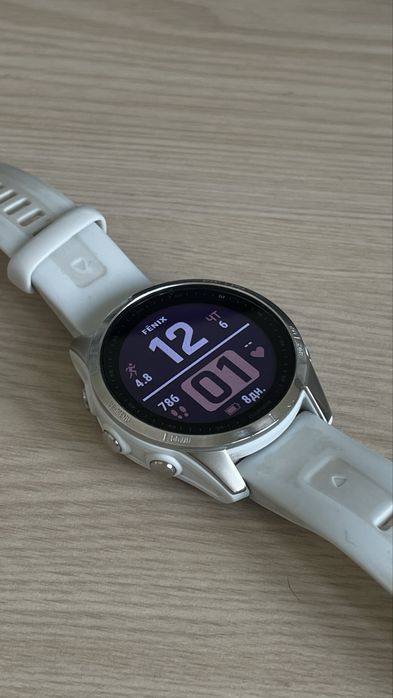 Спортивные часы Garmin Fenix 7s