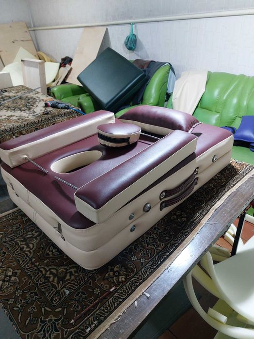 Профессиональная кушетка для массажа