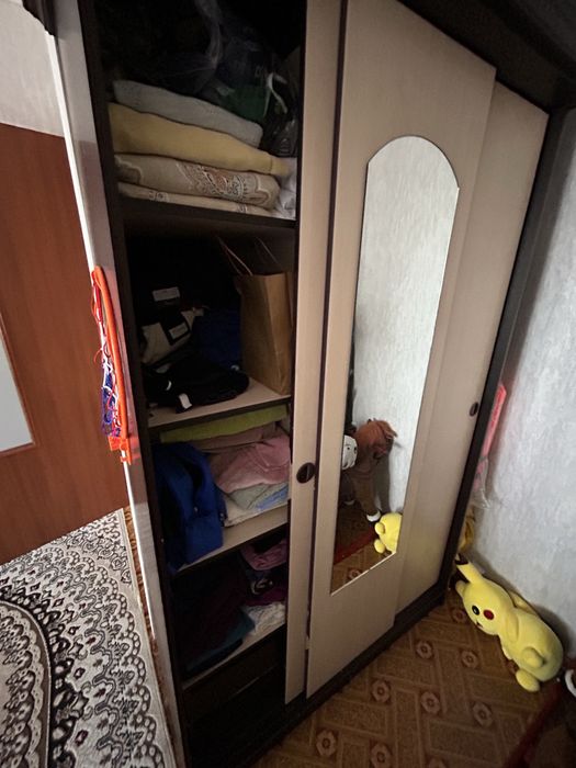 Продам шифоньер.