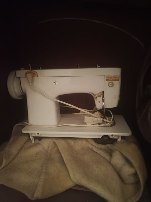 Швейная машинка чайка