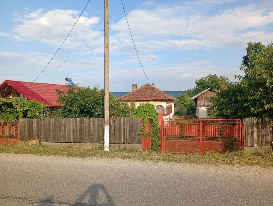 Casă    de vînzare