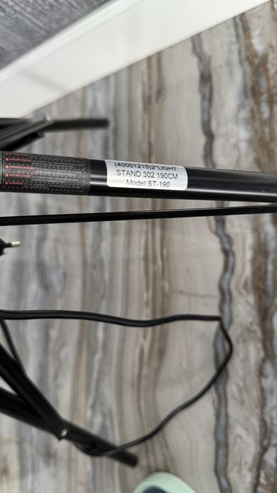 Lampa foto-video Neewer 60w, softbox 60 cm, stativ 190 cm