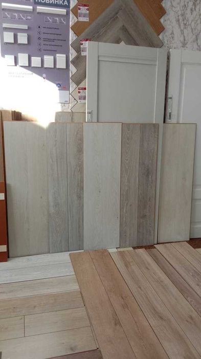 Ламинат,плинтуса,двери,галтели