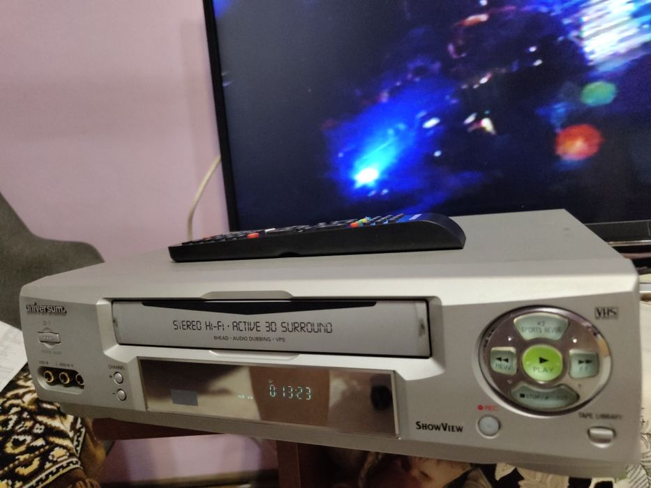 Videorecorder Universum VR 27013A Quelle,6 capete,Stereo HI-FI Germania