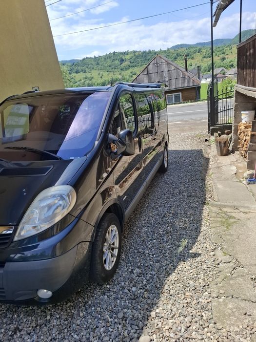 Opel Vivaro 2.0D 2011