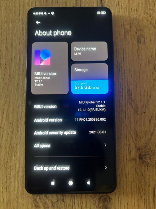 Телефон Xiaomi Mi 9T (128 GB) с MIUI Global 12.1.1 и Android 11