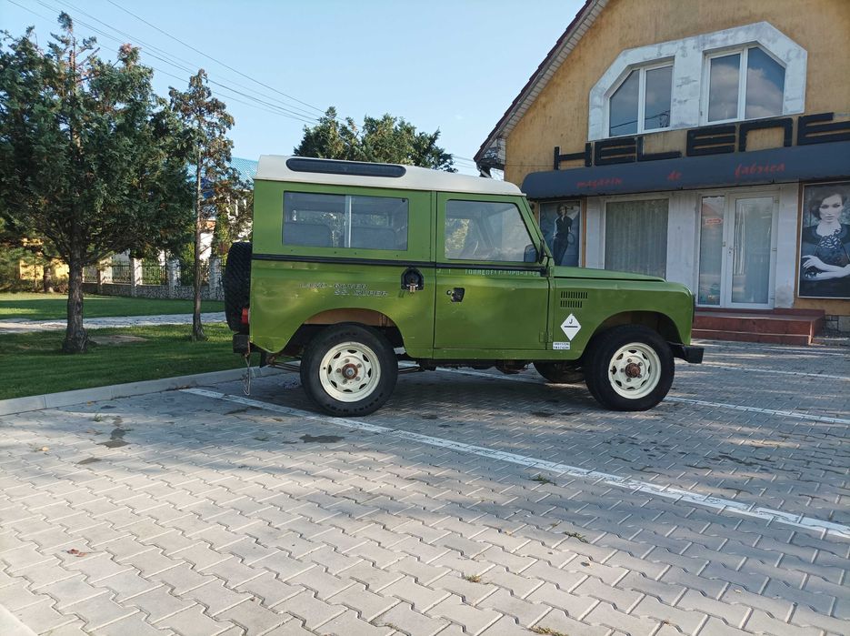 Land Rover Defender  Santana 88