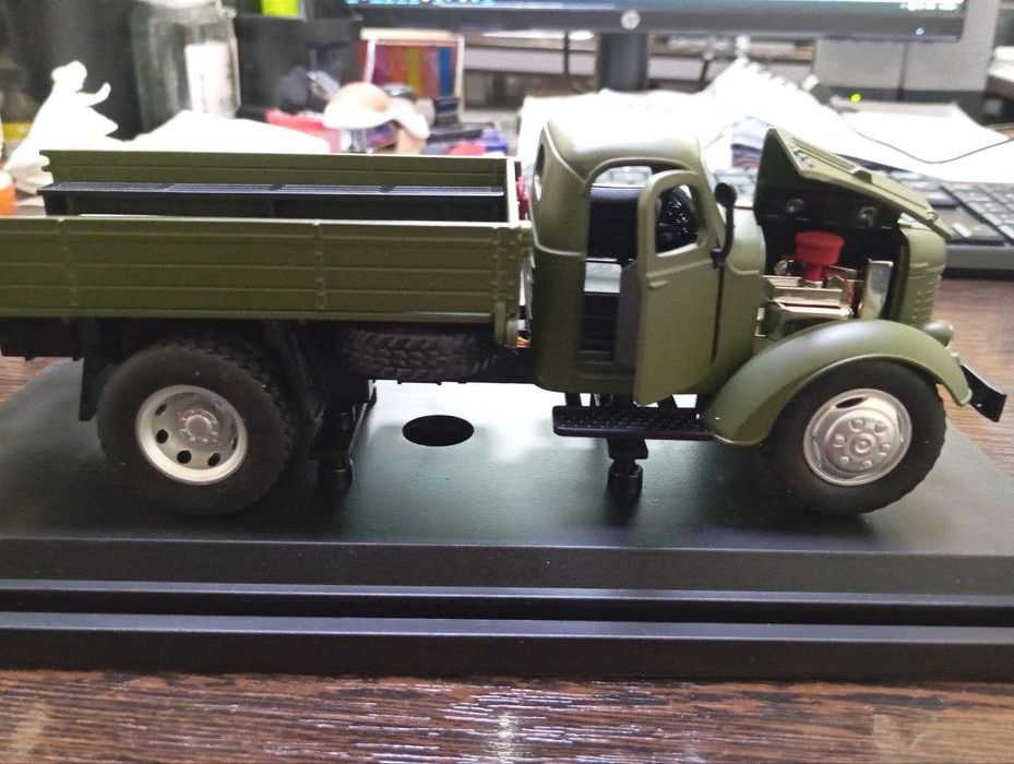 Модель Грузовик военный