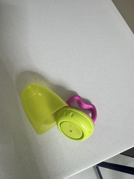 Продам ручной молокоотсос Avent