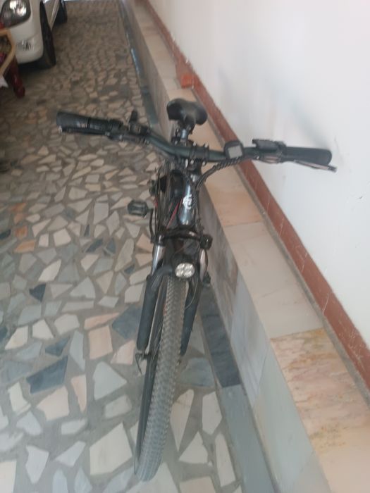 Elektroni velik holati ideal