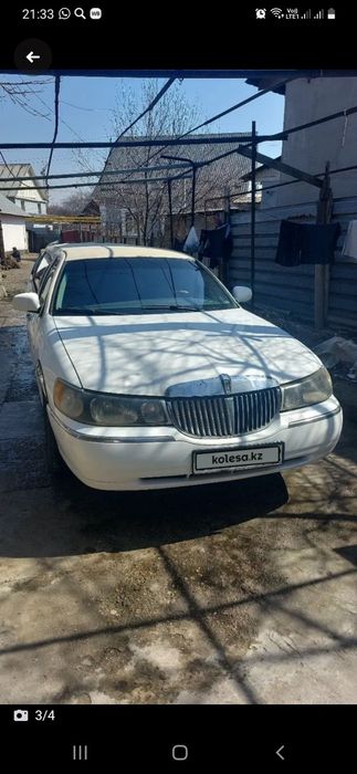 Лимузин Lincoln Town Car 9мест