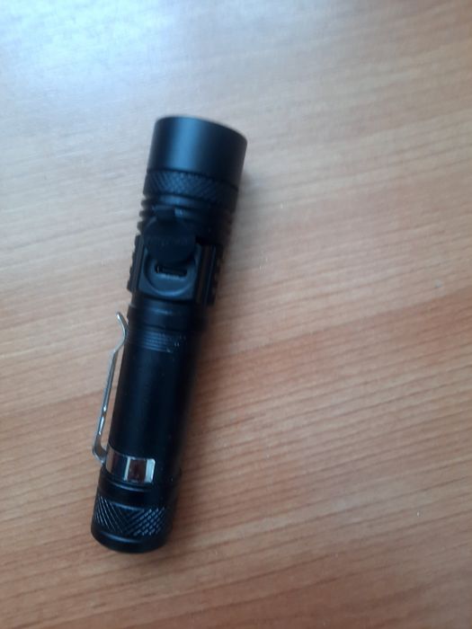 Лед фенерче с алуминиев корпус