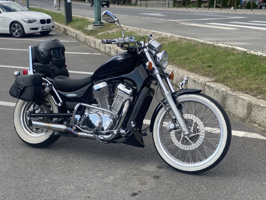 Suzuki intruder VS600  / accept unele schimburi