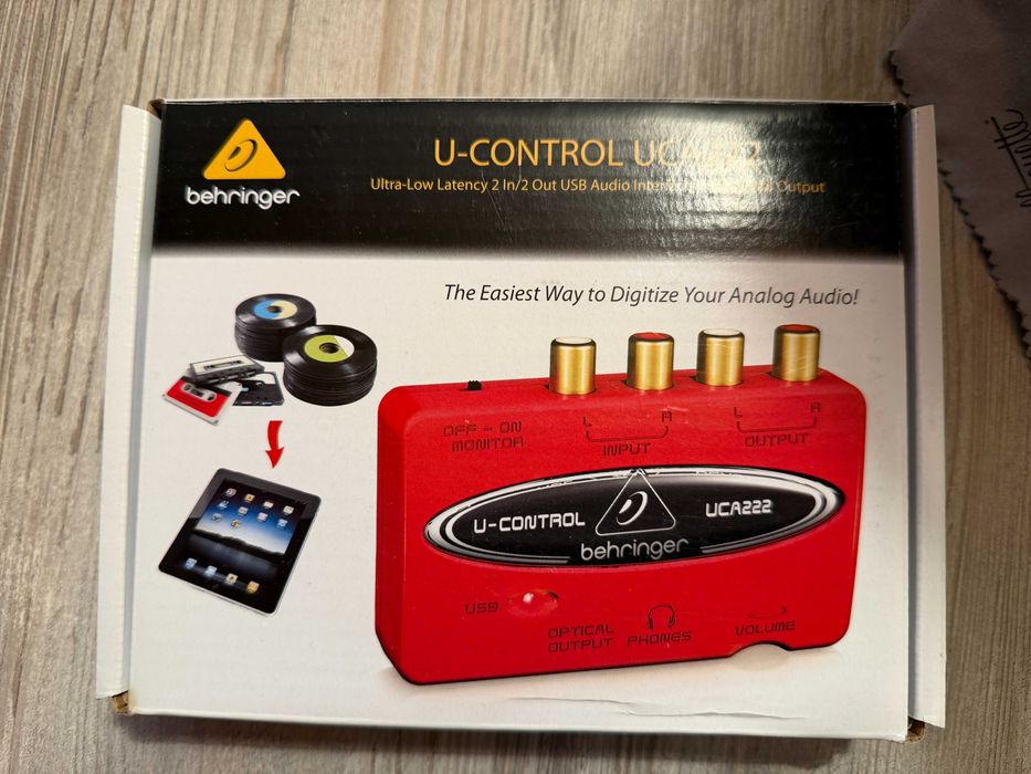 Interfata Audio BEHRINGER UCA222