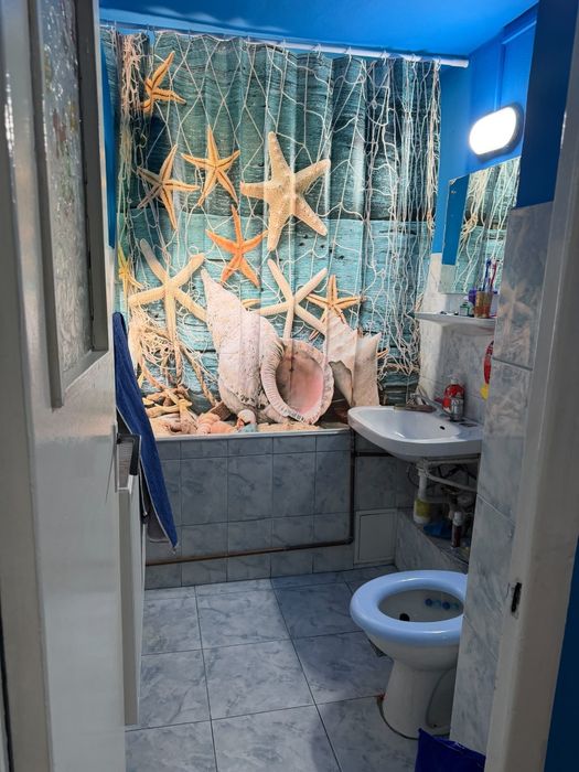 Vând apartament cu doua camere