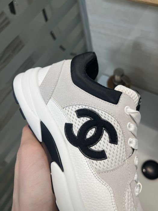 Chanel Runner.