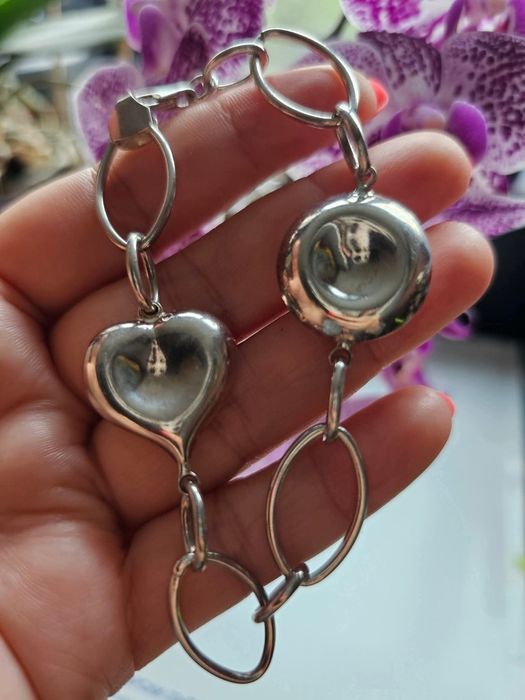 Красива сребърна гривна